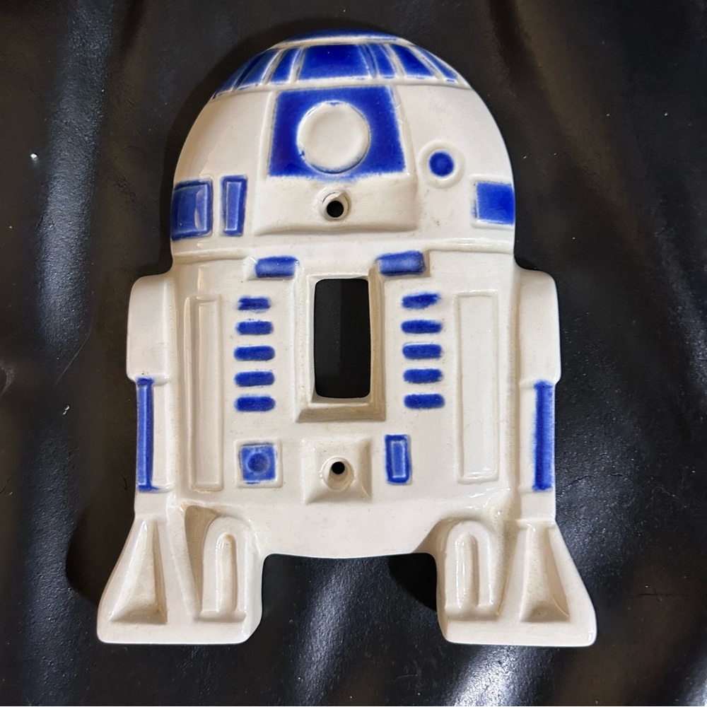 Vintage STAR WAR R2D2 ceramic light switch cover